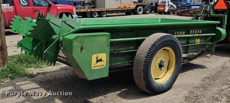 image for item DO2869 John Deere 34  manure spreader