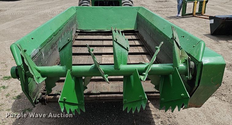 image for item DO2869 John Deere 34  manure spreader