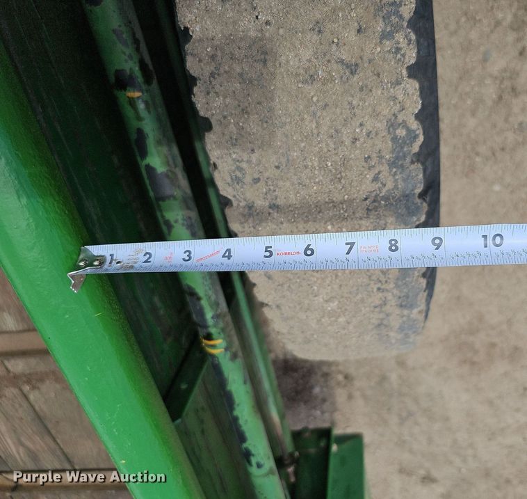 image for item DO2869 John Deere 34  manure spreader