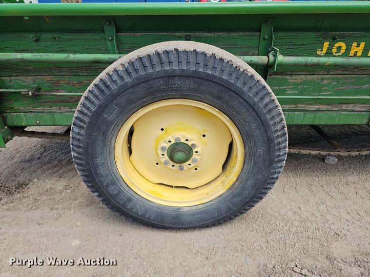 image for item DO2869 John Deere 34  manure spreader