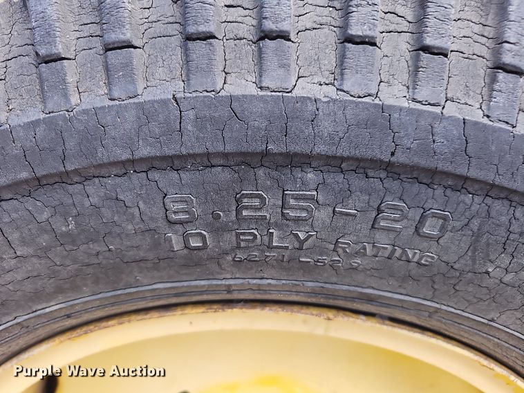 image for item DO2869 John Deere 34  manure spreader