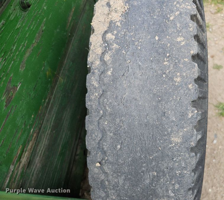 image for item DO2869 John Deere 34  manure spreader