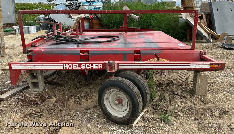image for item DO5168 Hoelscher 1000  bale accumulator