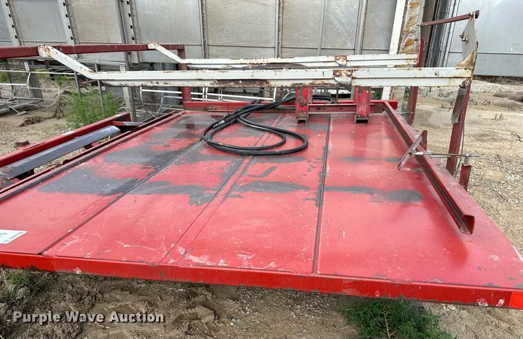 image for item DO5168 Hoelscher 1000  bale accumulator