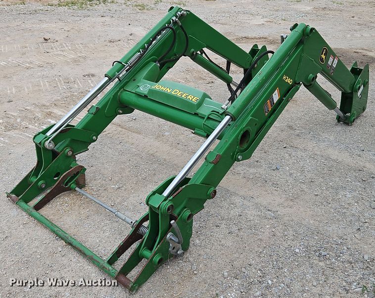 image for item DQ1806 John Deere H240  loader