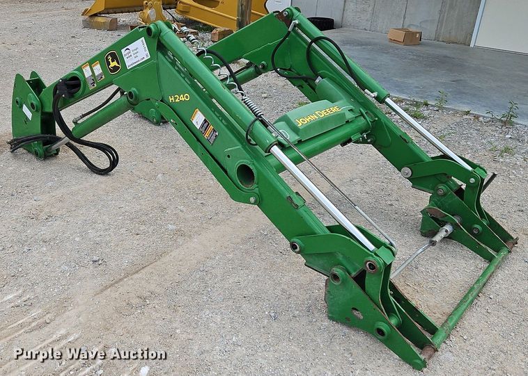 image for item DQ1806 John Deere H240  loader