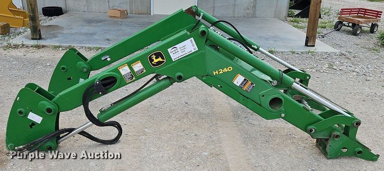 image for item DQ1806 John Deere H240  loader
