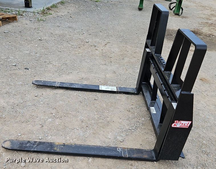 image for item DQ1807 Kivel  48"L skid steer forks