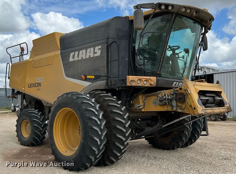 image for item DQ2118 2012 Claas 750  combine