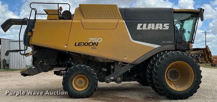 image for item DQ2118 2012 Claas 750  combine