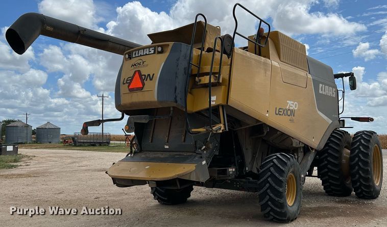 image for item DQ2118 2012 Claas 750  combine