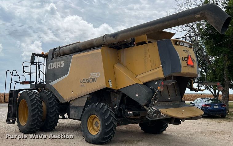 image for item DQ2118 2012 Claas 750  combine