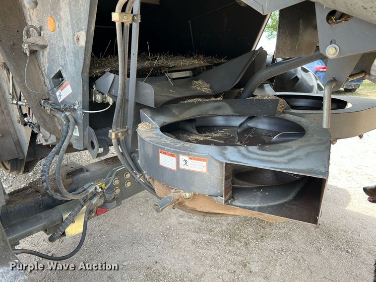 image for item DQ2118 2012 Claas 750  combine