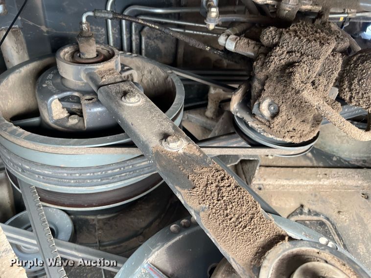 image for item DQ2118 2012 Claas 750  combine