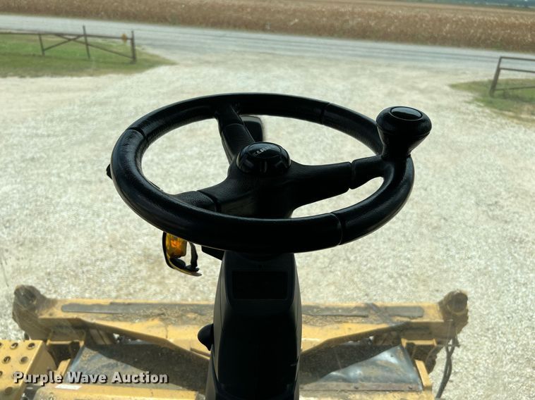 image for item DQ2118 2012 Claas 750  combine