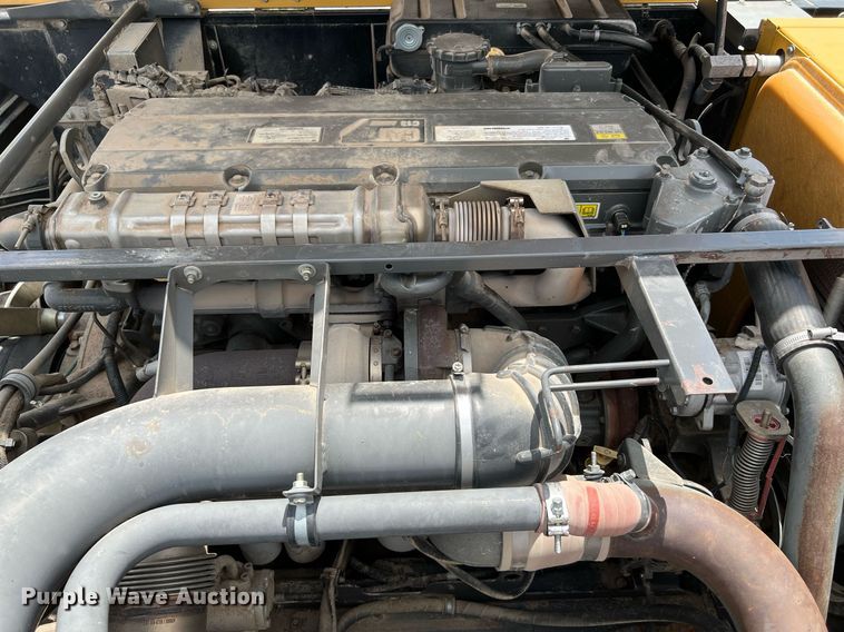 image for item DQ2118 2012 Claas 750  combine