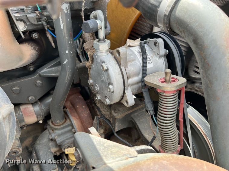 image for item DQ2118 2012 Claas 750  combine