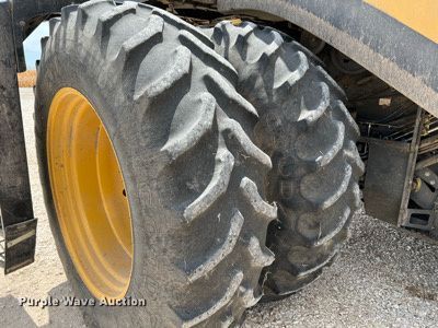 image for item DQ2118 2012 Claas 750  combine