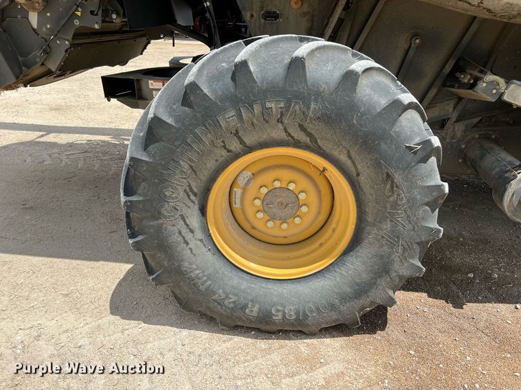 image for item DQ2118 2012 Claas 750  combine