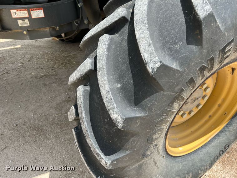 image for item DQ2118 2012 Claas 750  combine