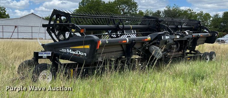 image for item DQ2119 2012 MacDon FD70  flex head