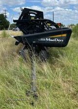 image for item DQ2119 2012 MacDon FD70  flex head