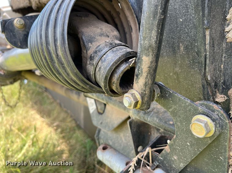 image for item DQ2119 2012 MacDon FD70  flex head