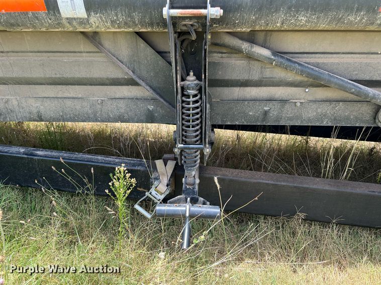 image for item DQ2119 2012 MacDon FD70  flex head