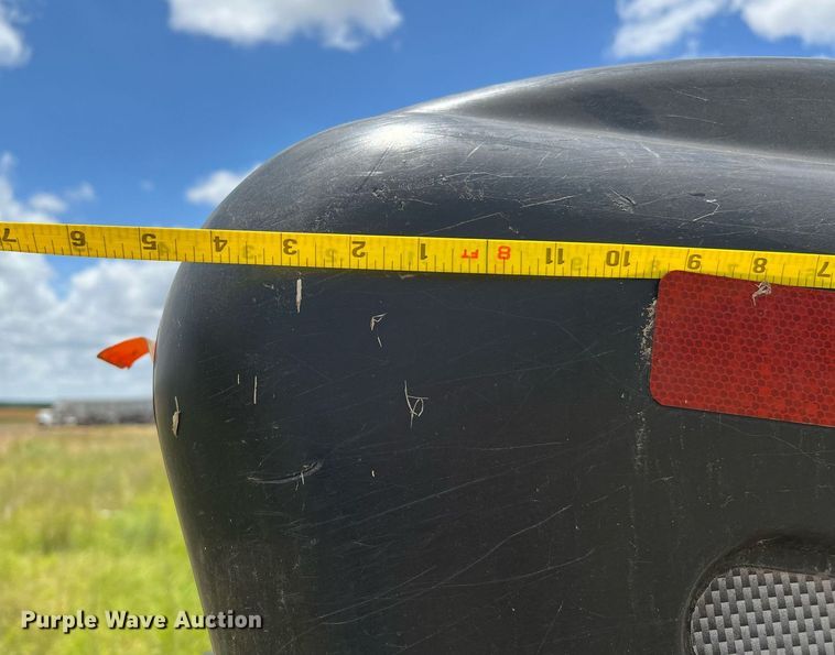 image for item DQ2119 2012 MacDon FD70  flex head