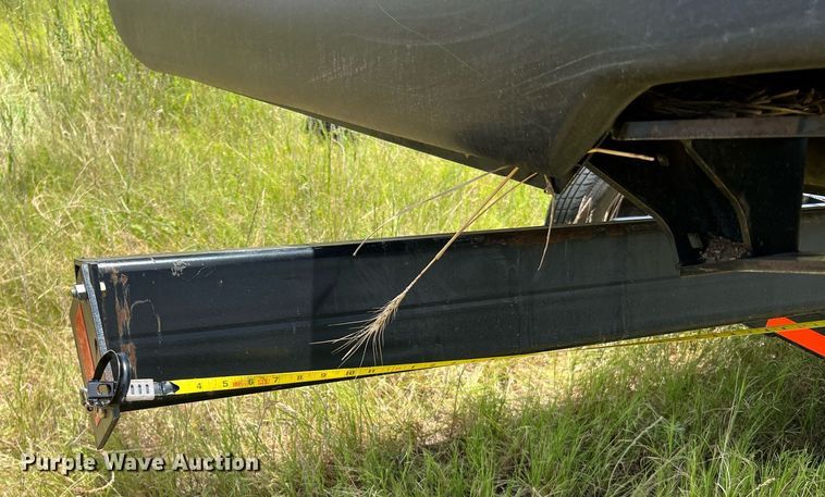 image for item DQ2119 2012 MacDon FD70  flex head