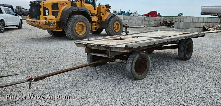 image for item DS6473 Hay bale trailer