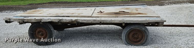 image for item DS6473 Hay bale trailer