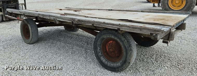 image for item DS6473 Hay bale trailer