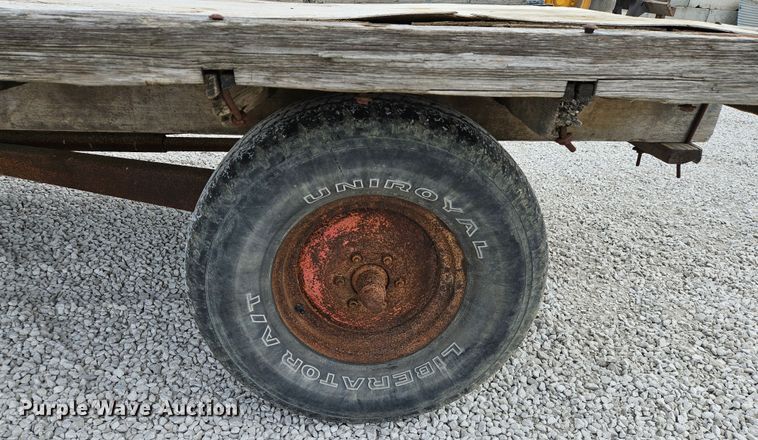 image for item DS6473 Hay bale trailer