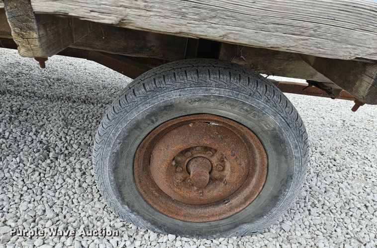 image for item DS6473 Hay bale trailer