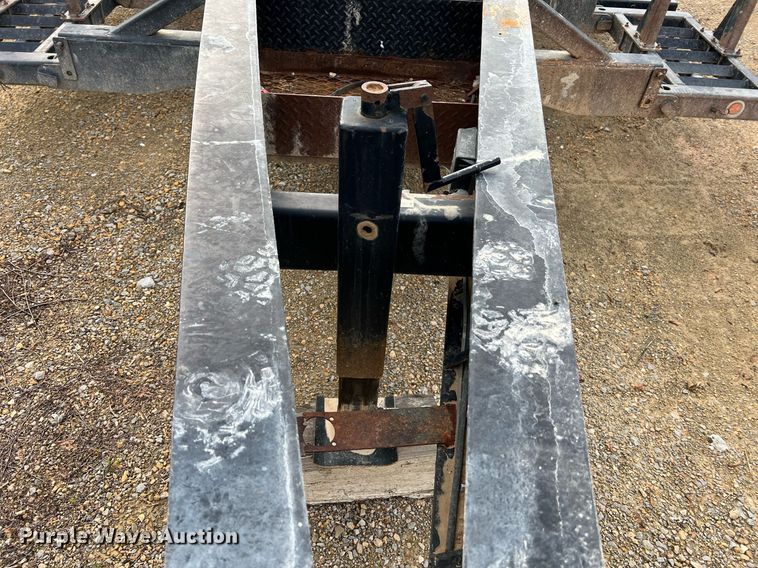 image for item II9174 2003 Behnke  sprayer trailer