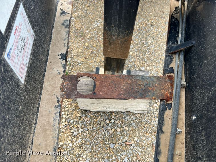 image for item II9174 2003 Behnke  sprayer trailer