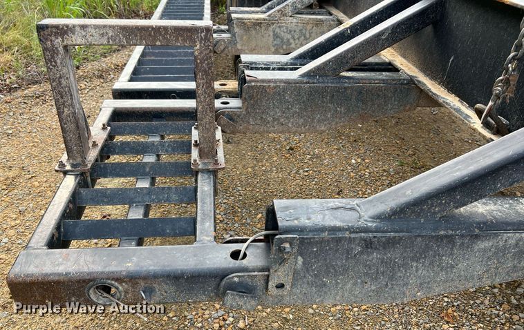 image for item II9174 2003 Behnke  sprayer trailer