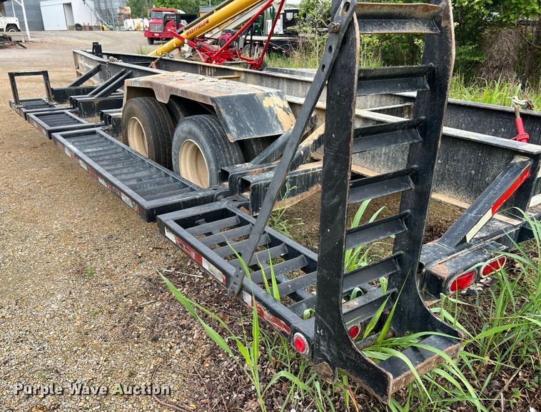 image for item II9174 2003 Behnke  sprayer trailer
