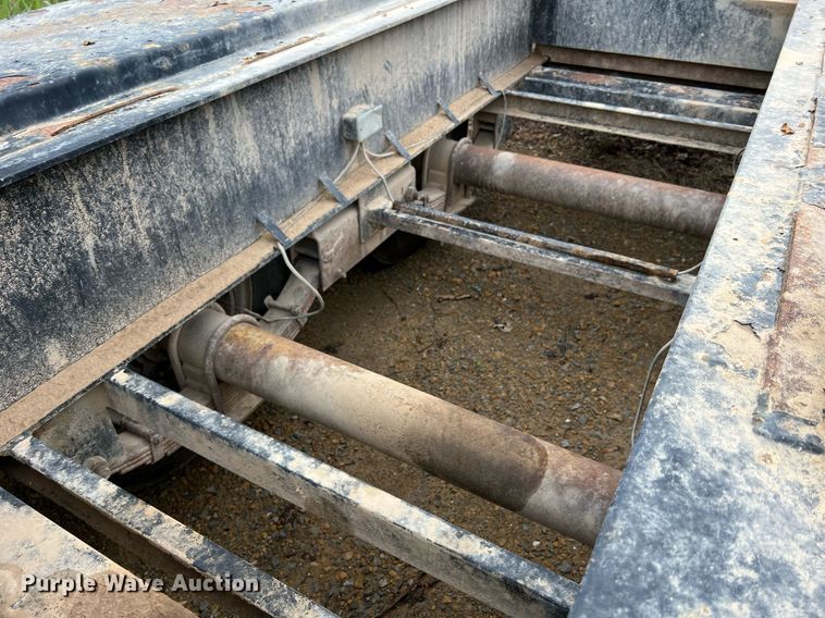 image for item II9174 2003 Behnke  sprayer trailer