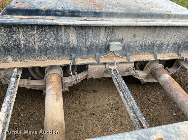 image for item II9174 2003 Behnke  sprayer trailer