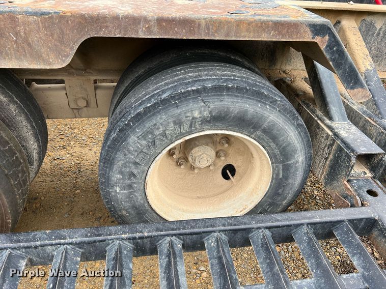 image for item II9174 2003 Behnke  sprayer trailer