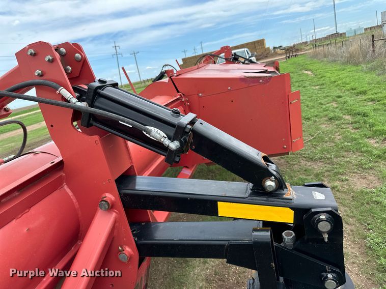 image for item KF9699 Hiniker 5630  swather / windrower