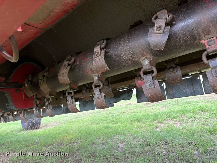 image for item KF9699 Hiniker 5630  swather / windrower