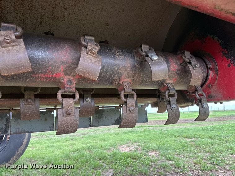 image for item KF9699 Hiniker 5630  swather / windrower