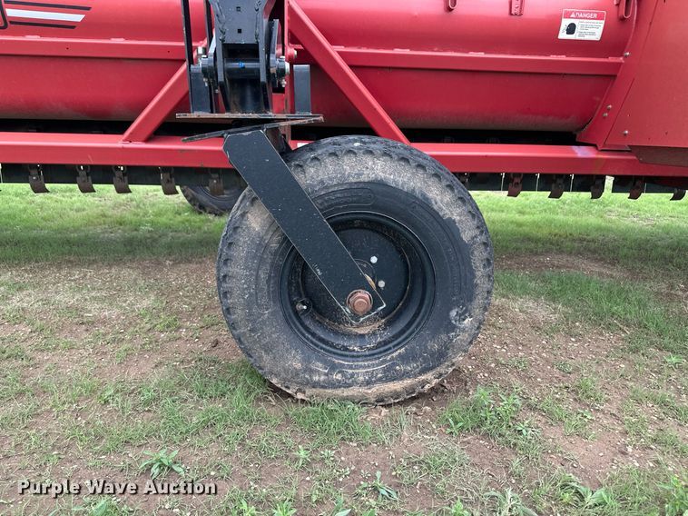 image for item KF9699 Hiniker 5630  swather / windrower