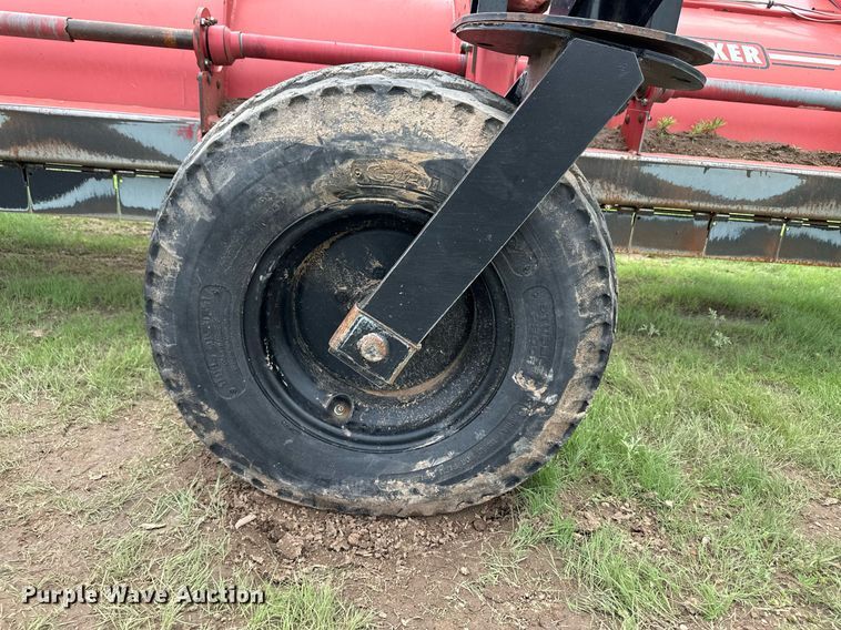 image for item KF9699 Hiniker 5630  swather / windrower