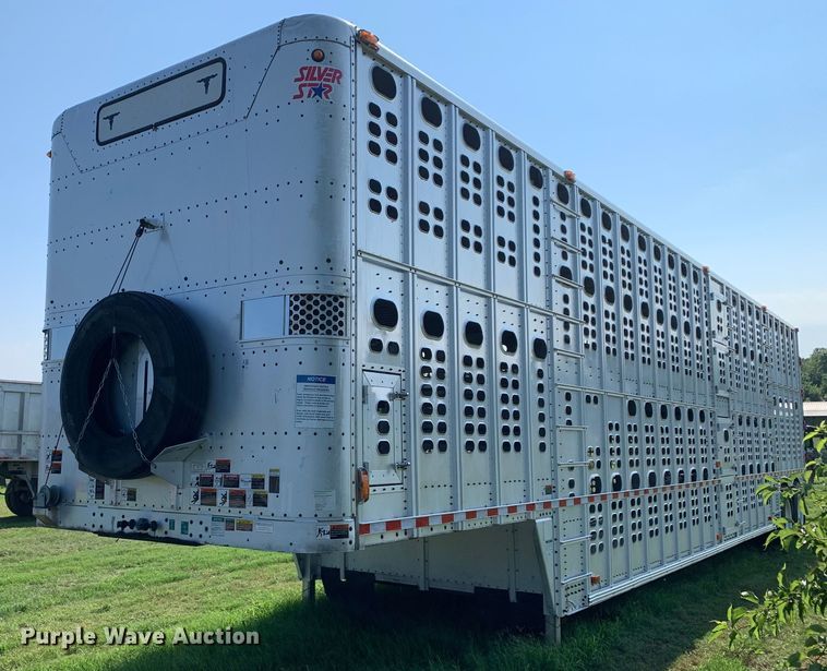 image for item LH9704 2003 Wilson PSDCL-402  livestock trailer