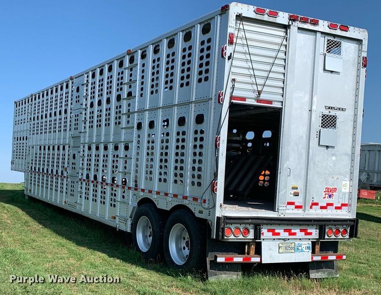 image for item LH9704 2003 Wilson PSDCL-402  livestock trailer