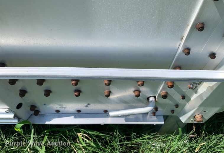 image for item LH9704 2003 Wilson PSDCL-402  livestock trailer